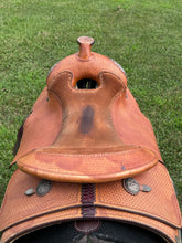 15 1/2” Blue Ribbon Trophy Saddle