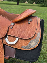 15 1/2” Blue Ribbon Trophy Saddle