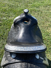 15 1/2” Harris Show Saddle