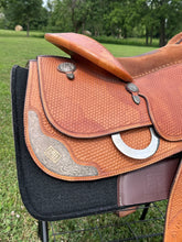 15 1/2” Blue Ribbon Trophy Saddle