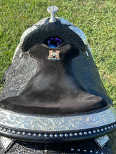 16 1/2” Harris Show Saddle