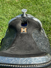 15 1/2” Harris Show Saddle