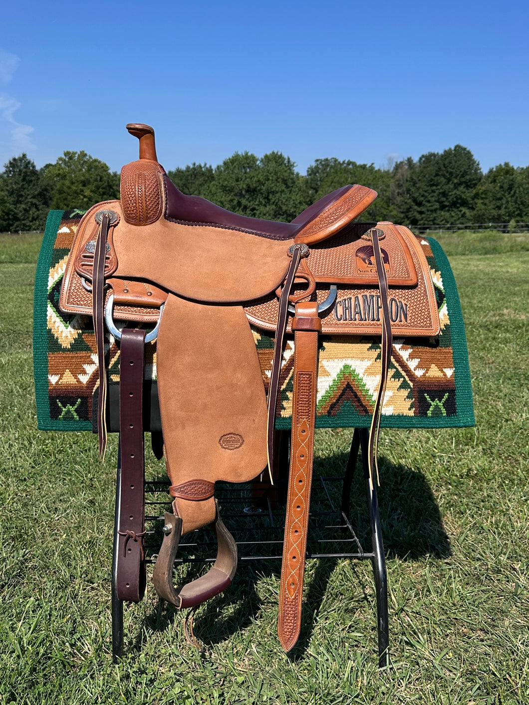 15 1/2” Superior Trophy Saddle