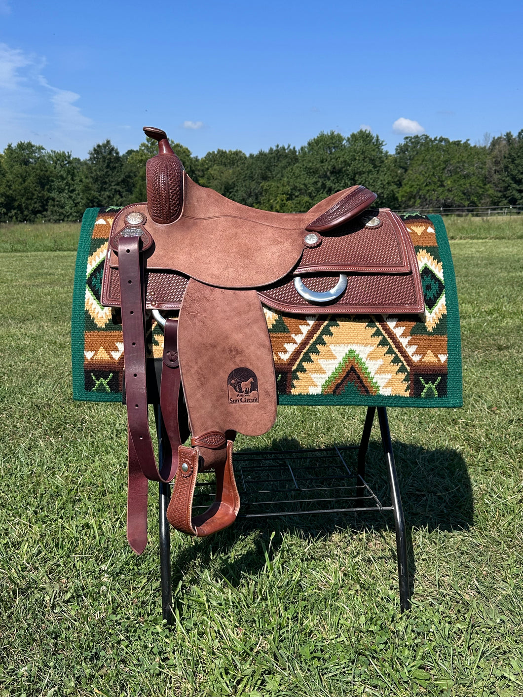 16” Superior Trophy Saddle