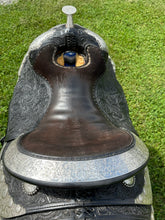 16” Bob’s Show Saddle